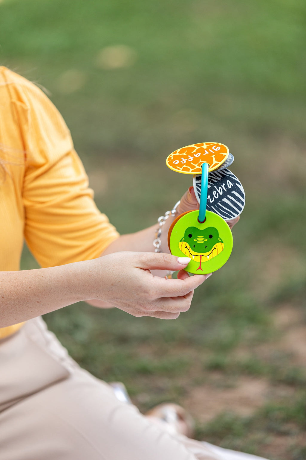Animal Flash Cards Silicone Teether Toy Ring for Babies, Multicolor Animals